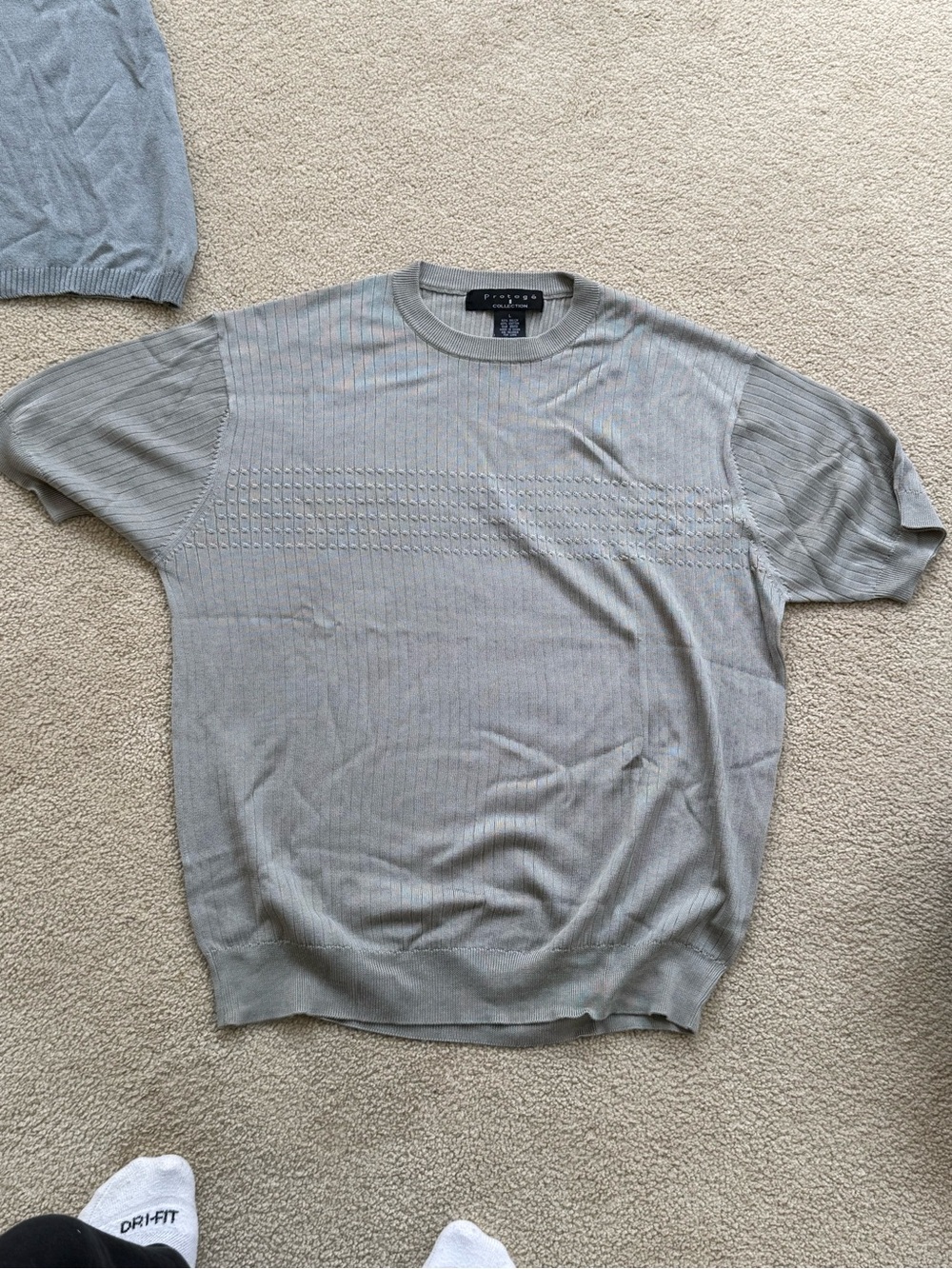 Short Sleeve Knit Tee in Light Gray